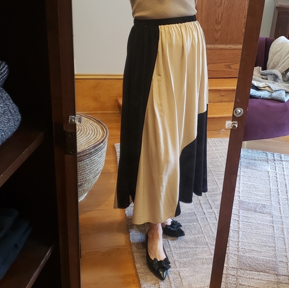 Color Blocked Rayon Maxi Skirt | Camel & Black | Size Small - Picture 1 of 2